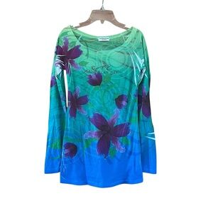Mandalay Bay Las Vegas Floral Long Sleeve Top Green Blue